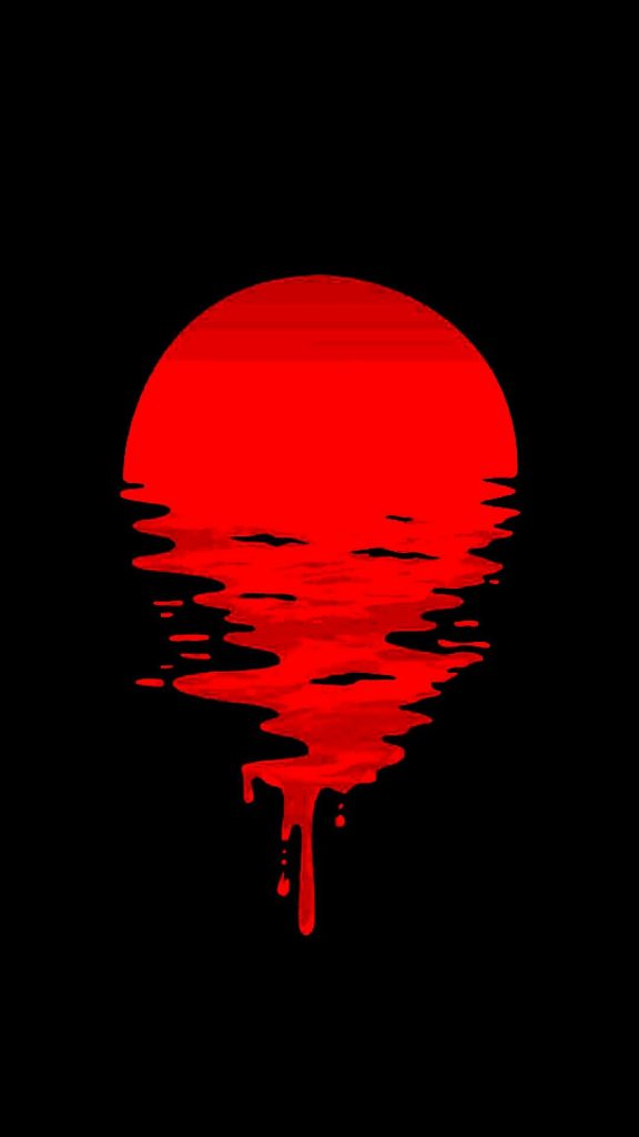 Mặt trăng đỏ phản chiếu trên mặt nước